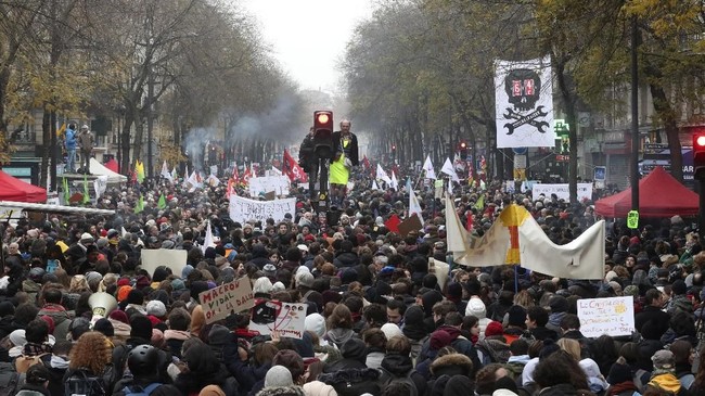 Demo Mogok Massal di Prancis | (Foto: AP Photo/Thibault Camus)