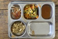 Menu MBG di salah satu sekolah SD yang ada di Tangerang Selatan. Penamara/AgnesMonica