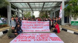 GMNI Cabang Kota Tangerang Selatan aksi di depan Kantor Pemerintahan Kota Tangerang Selatan (18/11/2024) | Dokumentasi: Humas Aksi