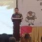 Dr. Wenly RJ Lobong, Tenaga Ahli Bawaslu RI Div. SDMO dan Diklat dalam Sosialisasi Bawaslu RI bersama Mahasiswa dan Masyarakat (11/11).