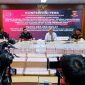 Konferensi Pers Pusat Penerangan Hukum Kejaksaan Agung, penyitaan uang terkait dugaan tindak pidana pencucian uang dengan tindak pidana korupsi dalam kegiatan usaha perkebunan kelapa sawit PT Duta Palma Group atas PT Darmex Plantation di Kejaksaan Agung, Jakarta, Selasa, (12/11/2024). | Foto dari: Harli Siregar