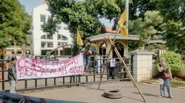 Serikat Mahasiswa Muslimin Indonesia (SEMMI) Cabang Kabupaten/Kota Tangerang menggelar aksi evaluasi kinerja Pemerintah Daerah (Pemda) Kota Tangerang (27/12/2024) | Dokumentasi: Topan Bagaskara 