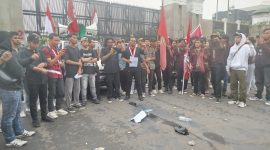 Suasana Demontrasi di Depan Gedung DPR RI (08/02/25).