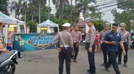 Kegiatan Bagi Takjil oleh Satlantas Polres Tangerang pada Senin (3/3). | Dokumentasi: Fiqri