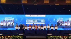 Penandatanganan Perjanjian Kerja Sama (PKS) antara Direktur Jenderal Bina Keuangan Daerah (Dirjen Keuda Kemendagri) dengan 24 Direktur Utama Bank Pembangunan Daerah (Dirut BPD).