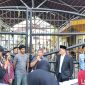 Para Demonstran saat menyampaikan orasinya di depan gedung DPRD Banten, Selasa (10/16) | Dokumentasi : Ist