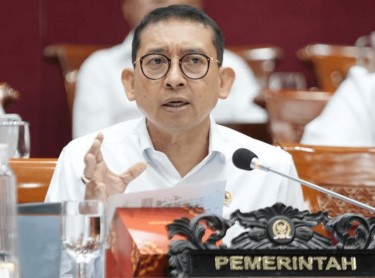 Fadli Zon menghadiri rapat kerja di Komisi X DPR Senayan, Jakarta, Rabu (2/7/2025). Gambar: Konde.co