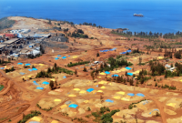 Salah satu aktivitas penambangan di Pulau gebe | Gambar: Jatam.org/pulaukecil/