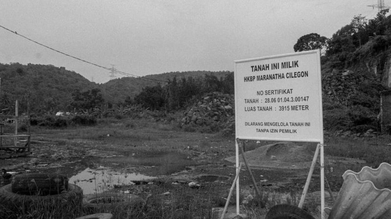 Tanah milik HKBP Maranatha Cilegon yang berada di daerah Cikuasa, Kelurahan Gerem, Kecamatan Gerogol, Cilegon, pada 16 Juni 2022 Lokasi tanah ini yang rencananya akan dibangun gereja sejak 2004, namun selalu ditolak oleh warga. Tirto/Haris Prabowo
