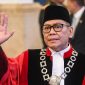 Hakim Mahkamah Konstitusi (MK) Adies Kadir dalam acara pelantikan Hakim MK dan Wakil Menteri Keuangan di Istana Negara, Jakarta, 5 Februari 2026. Antara/Galih Pradipta