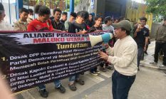 Aliansi Pemuda Mahasiswa Maluku Utara Gelar Aksi Jilid II di Kantor DPP Partai Demokrat; Pecat Aksandri Kitong dari Kader Partai