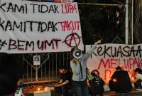 BEM Universitas Muhammadiyah Tangerang (UMT) Gelar Mimbar Bebas di Kawasan Pendidikan Cikokol, Tangerang | Foto: Topan Bagaskara/PENAMARA