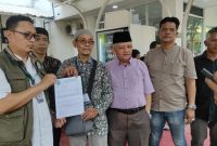 Pedagang Pasar Kranji laporkan Pemkot Bekasi ke Kejaksaan Agung | Foto: ntvnews.com
