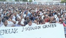 Pelajar di Wamena, Papua Pengunungan, berkumpul di halaman kantor bupati Jayawijaya. Mereka menyatakan penolakan terhadap Program MBG dan lebih memilih pendidikan gratis | Foto: Tempo/Ronny