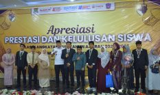 Pelepasan Murid SMPN 3 Teluknaga, Guru dan Wali Murid Dapat Hadiah Umrah
