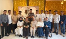 OLS Grup Santuni Anak Yatim, Berikan Bantuan Tunai dan Perlengkapan Sekolah
