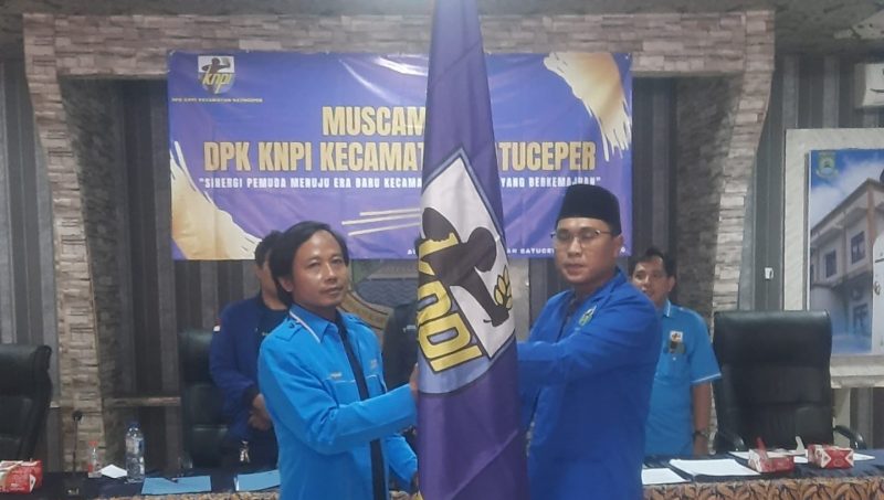 Serah terima jabatan DPK Komite Nasional Pemuda Indonesia (KNPI) Kecamatan Batuceper | Foto: PENAMARA/Ari Sujatmiko