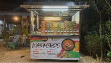 Warmindo Komunitas Sahabat Sedekah Kendari (SSK) di Mandonga, Kendari | Foto: KendariInfo/Ferito Julyadi