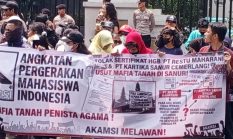 Pura Bersejarah di Sanur Diduga Dirobohkan, 300 Mahasiswa Kepung Kantor ATR/BPN