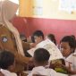 Potret Belajar Mengajar | Sumber : Smeru Research Institute