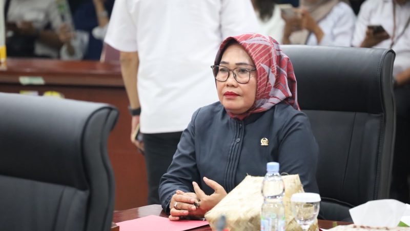 Ketua Komisi III DPRD Kota Tangerang Sumarti