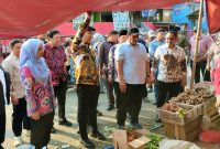 DPRD Kota Bekasi tinjau para pedangan yang akan di relokasi | Foto: Humas DPRD Kota Bekasi