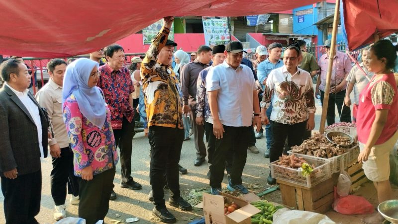 DPRD Kota Bekasi tinjau para pedangan yang akan di relokasi | Foto: Humas DPRD Kota Bekasi