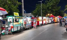150 Pedagang Alun-Alun Bekasi Bakal Punya Gerobak Seragam dan Koperasi Sendiri